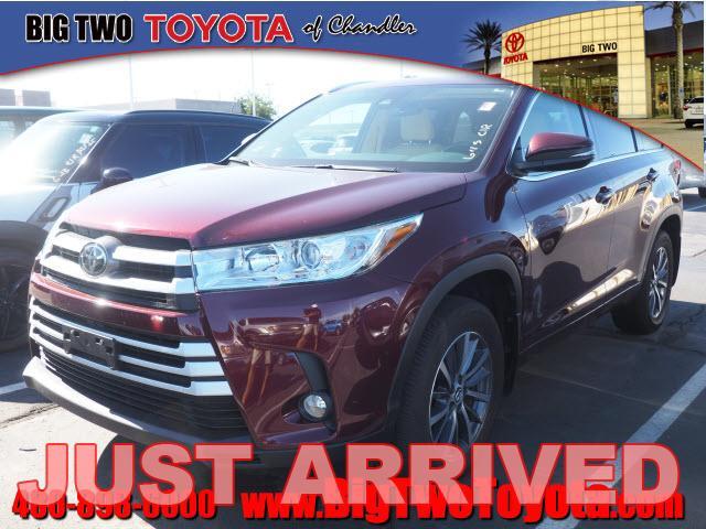 used 2017 Toyota Highlander car, priced at $27,844