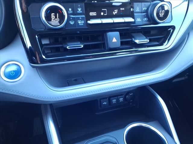 used 2021 Toyota Highlander Hybrid car, priced at $33,988