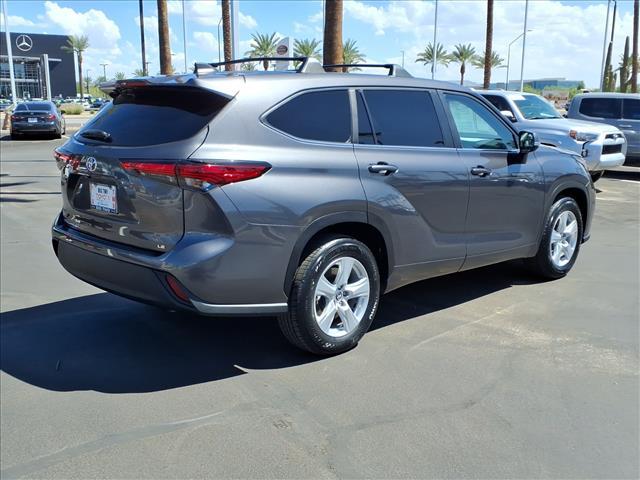 used 2023 Toyota Highlander car, priced at $38,644