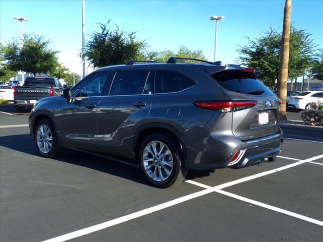 used 2022 Toyota Highlander Hybrid car, priced at $48,914