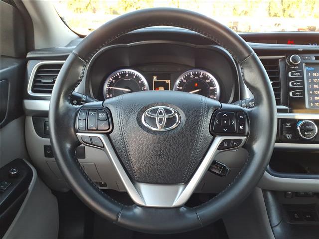 used 2018 Toyota Highlander car, priced at $27,954