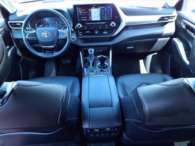 used 2021 Toyota Highlander car, priced at $39,788