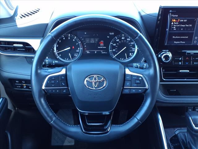 used 2021 Toyota Highlander car, priced at $39,788