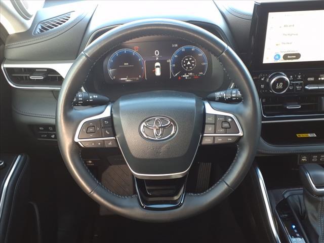 used 2023 Toyota Highlander car, priced at $47,877