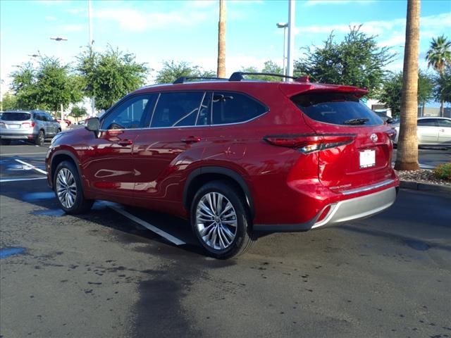 used 2023 Toyota Highlander car, priced at $47,877