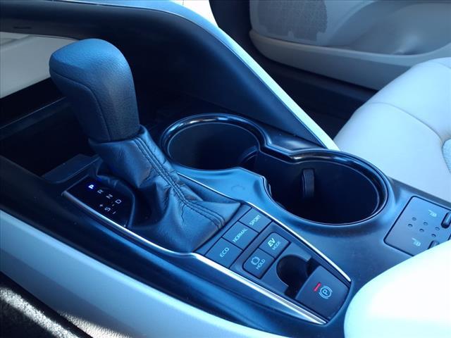 used 2018 Toyota Camry Hybrid car, priced at $21,274