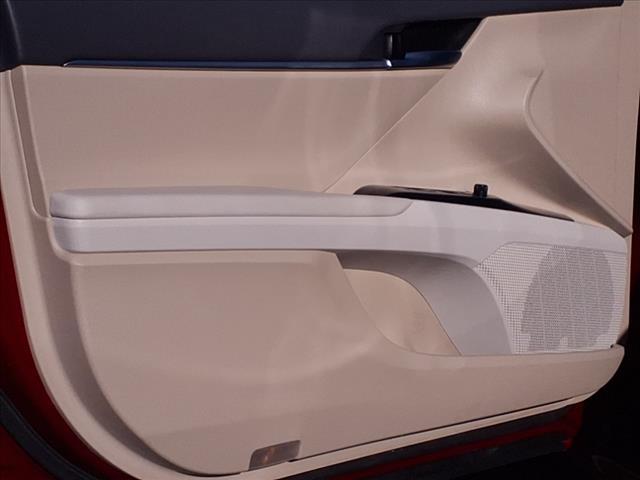 used 2018 Toyota Camry Hybrid car, priced at $21,274