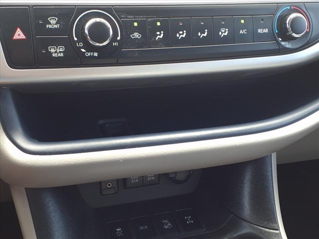 used 2018 Toyota Highlander car, priced at $25,988