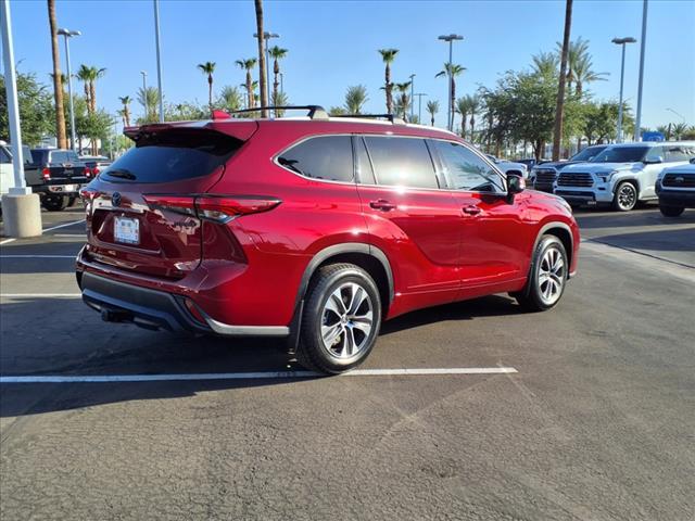 used 2022 Toyota Highlander Hybrid car, priced at $38,751