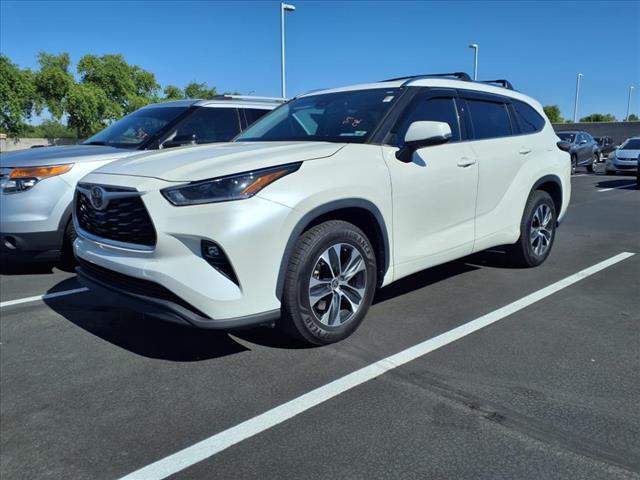 used 2021 Toyota Highlander car, priced at $31,086