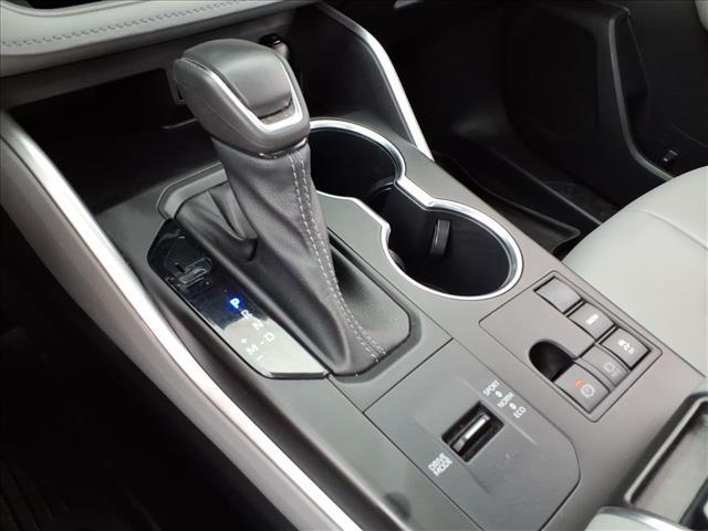 used 2023 Toyota Highlander car, priced at $34,902