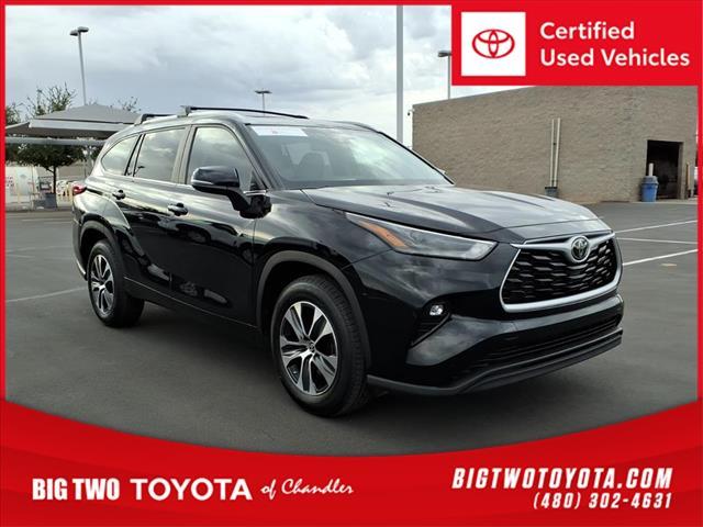 used 2023 Toyota Highlander car, priced at $34,902