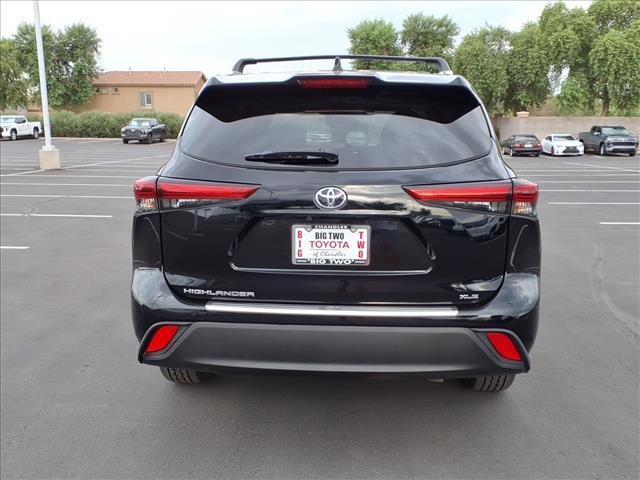 used 2023 Toyota Highlander car, priced at $34,902