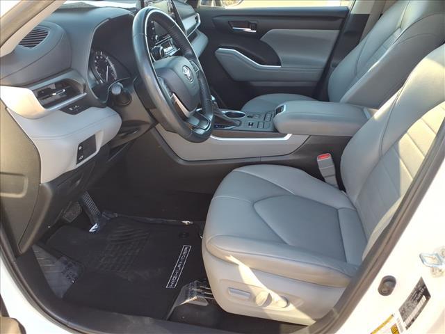 used 2022 Toyota Highlander car, priced at $38,971