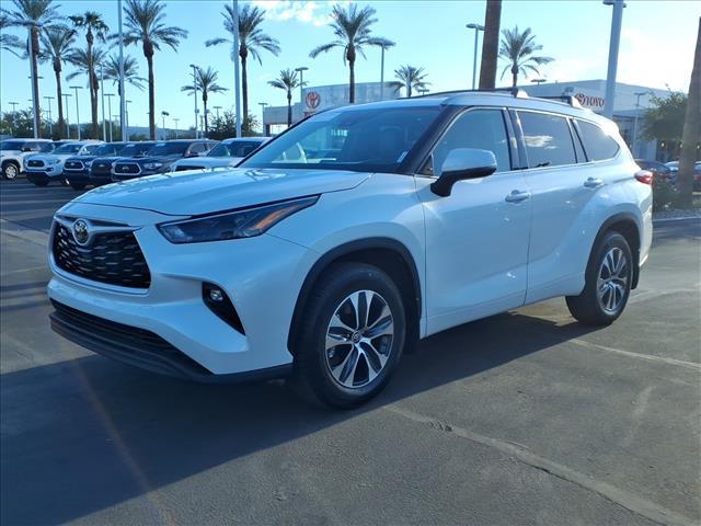 used 2022 Toyota Highlander car, priced at $38,971