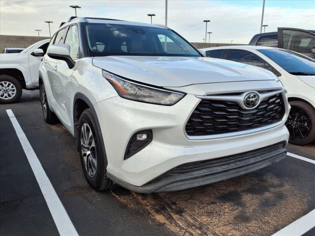 used 2022 Toyota Highlander car, priced at $38,971
