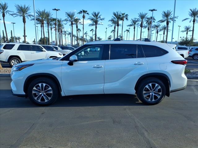 used 2022 Toyota Highlander car, priced at $38,971