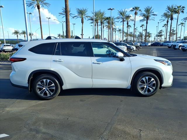 used 2022 Toyota Highlander car, priced at $38,971