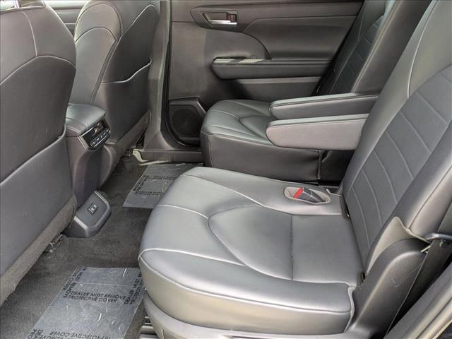 used 2020 Toyota Highlander car, priced at $26,442
