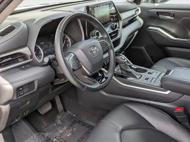 used 2020 Toyota Highlander car, priced at $26,442