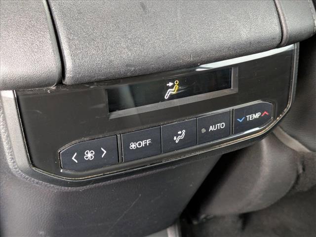 used 2020 Toyota Highlander car, priced at $26,442