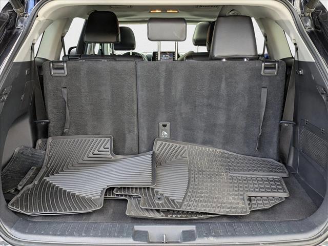 used 2020 Toyota Highlander car, priced at $26,442