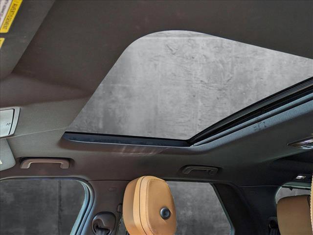 used 2020 Land Rover Discovery car, priced at $32,867