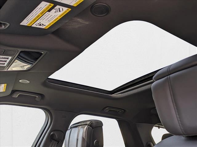 new 2024 Land Rover Discovery car, priced at $72,350