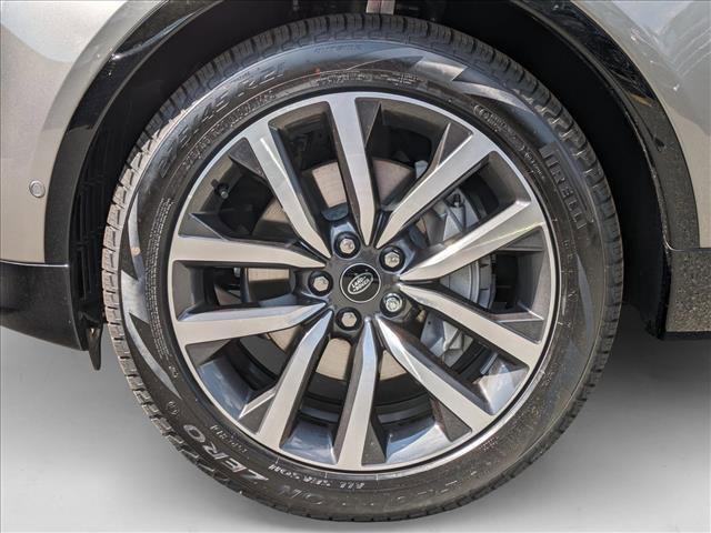 new 2024 Land Rover Discovery car, priced at $72,350