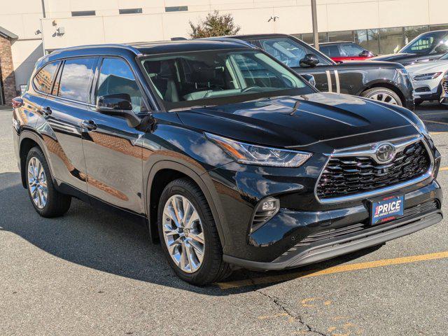 used 2021 Toyota Highlander car, priced at $31,995