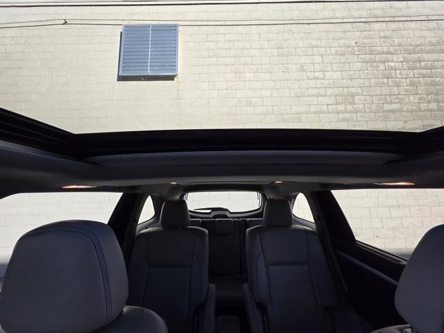 used 2017 Toyota Highlander car, priced at $19,447