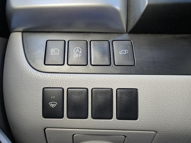 used 2017 Toyota Highlander car, priced at $19,447