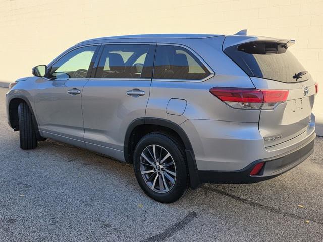 used 2017 Toyota Highlander car, priced at $19,447