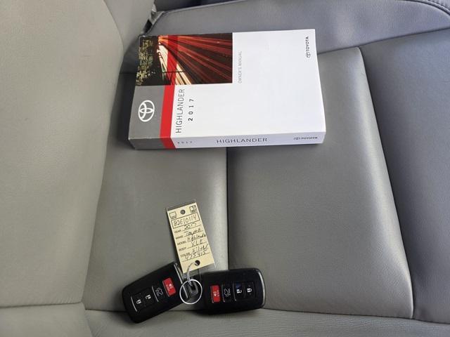 used 2017 Toyota Highlander car, priced at $19,447