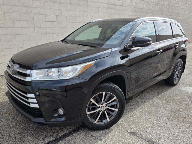 used 2017 Toyota Highlander car, priced at $21,553