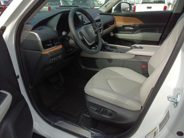new 2025 Toyota Grand Highlander car, priced at $58,448