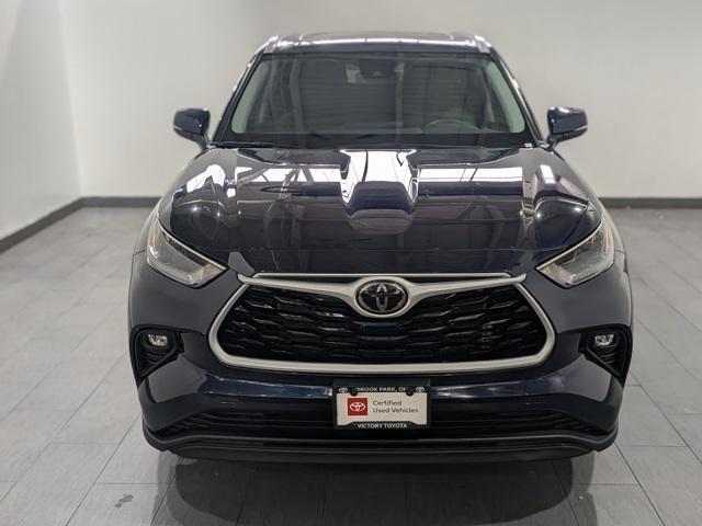 used 2024 Toyota Highlander car, priced at $46,799