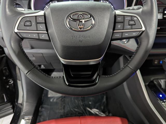 used 2022 Toyota Highlander car, priced at $42,446