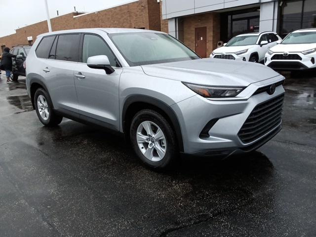 new 2025 Toyota Highlander car, priced at $43,193