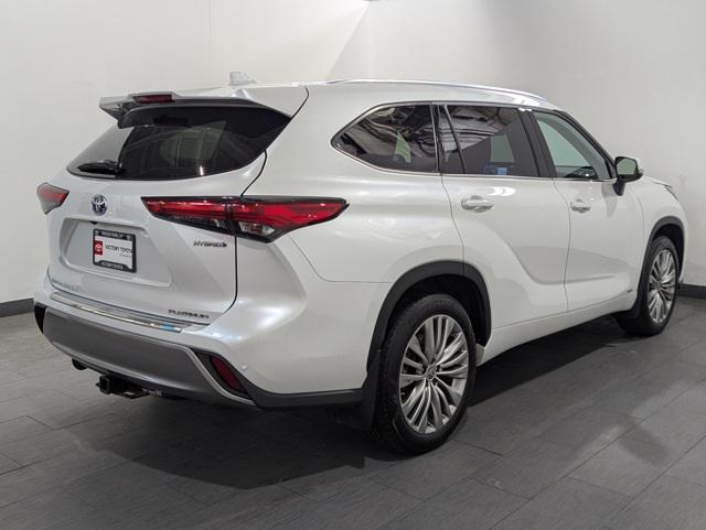 used 2022 Toyota Highlander Hybrid car, priced at $48,499