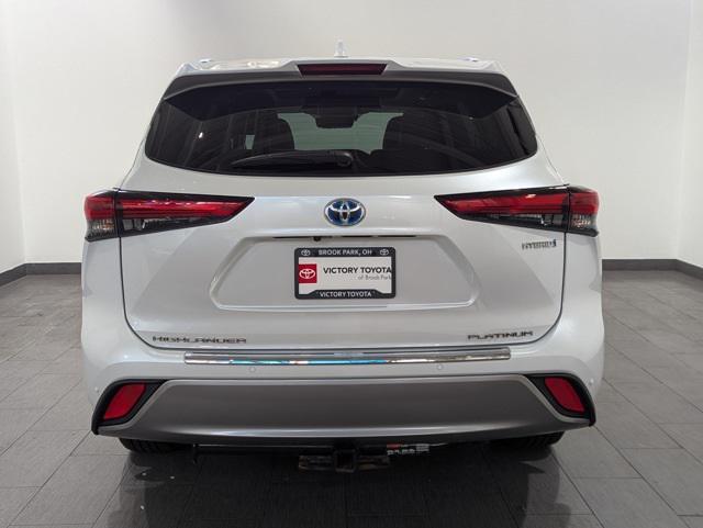 used 2022 Toyota Highlander Hybrid car, priced at $48,499