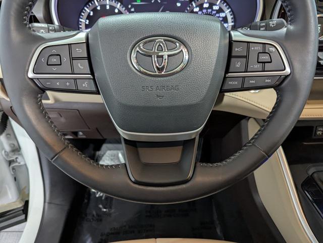 used 2022 Toyota Highlander car, priced at $36,209