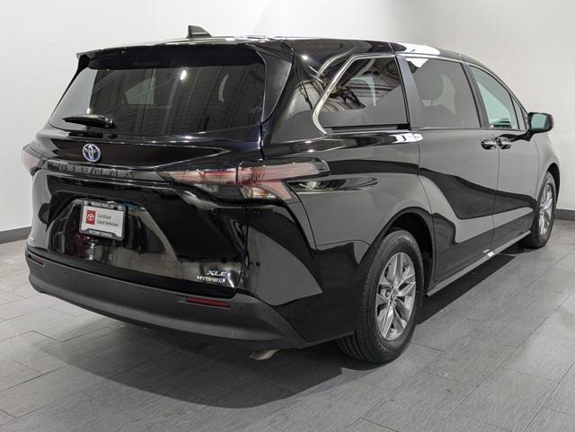 used 2024 Toyota Sienna car, priced at $49,899