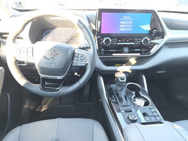new 2026 Toyota Highlander car, priced at $54,808