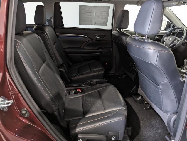 used 2015 Toyota Highlander car, priced at $23,500