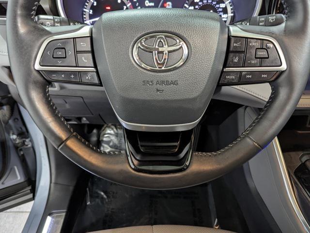 used 2022 Toyota Highlander car, priced at $43,179