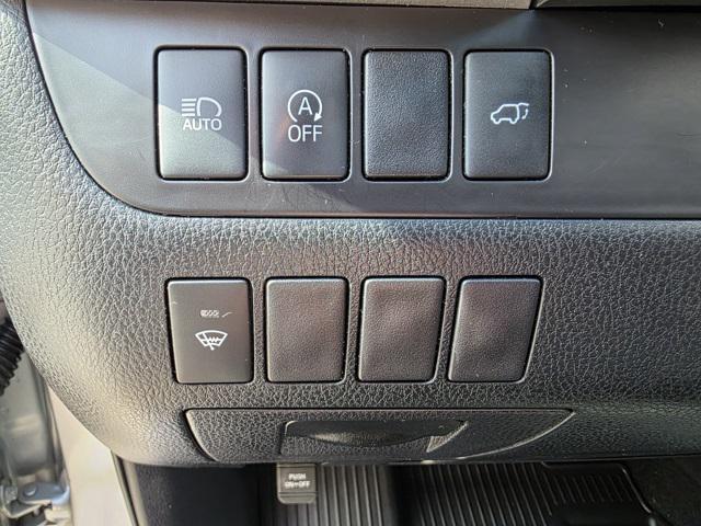 used 2019 Toyota Highlander car, priced at $26,999