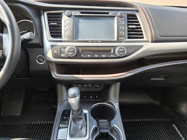used 2019 Toyota Highlander car, priced at $26,999