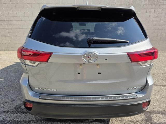 used 2019 Toyota Highlander car, priced at $26,999