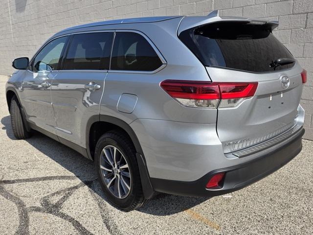 used 2019 Toyota Highlander car, priced at $26,999